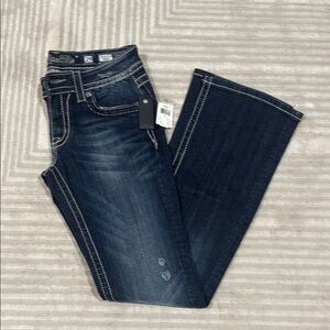 NWT Women's Miss Jeans; Signature Rise Bootcut size 29!